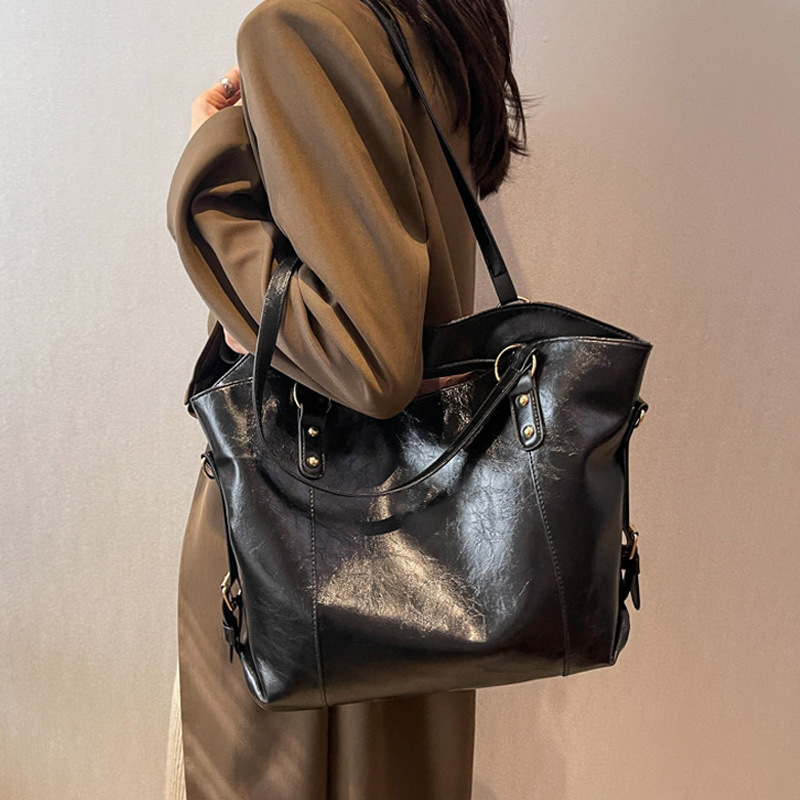 Women Bags Low Price - حقيبة كتف عتيقة للنساء ، جلد