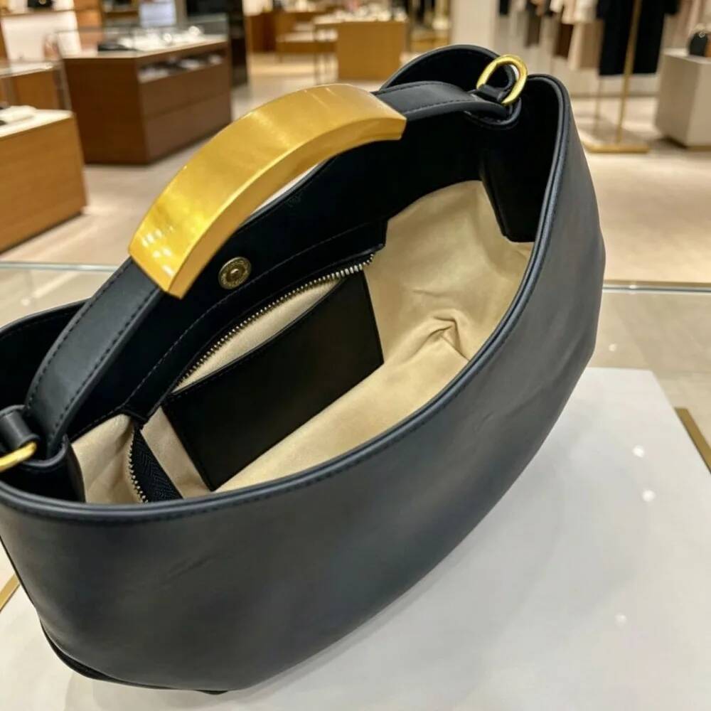 حقيبة نسائية نصف دائرية ذهبية  - مراجعة Women Bags Golden وسعره