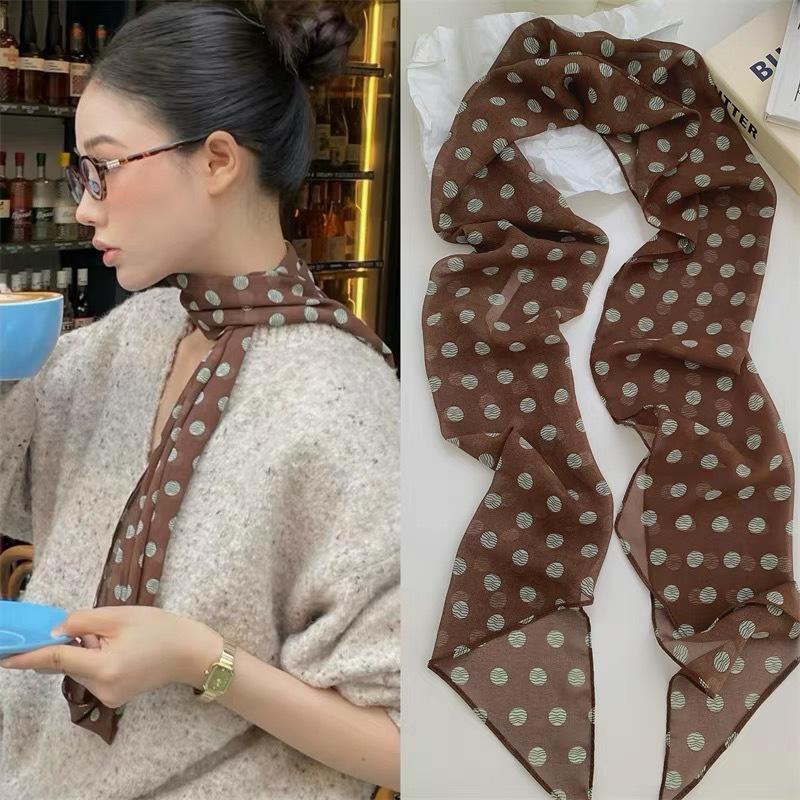 وشاح حريري رفيع بنقشة الزهور و - مراجعة Women'S Vegan Bags وسعره