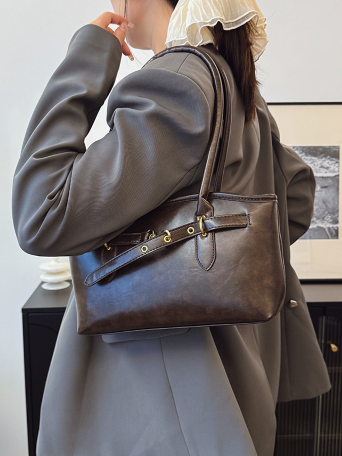 حقيبة كتف كروس بودي نسائية بتص - مراجعة Women'S Elle Bags وسعره